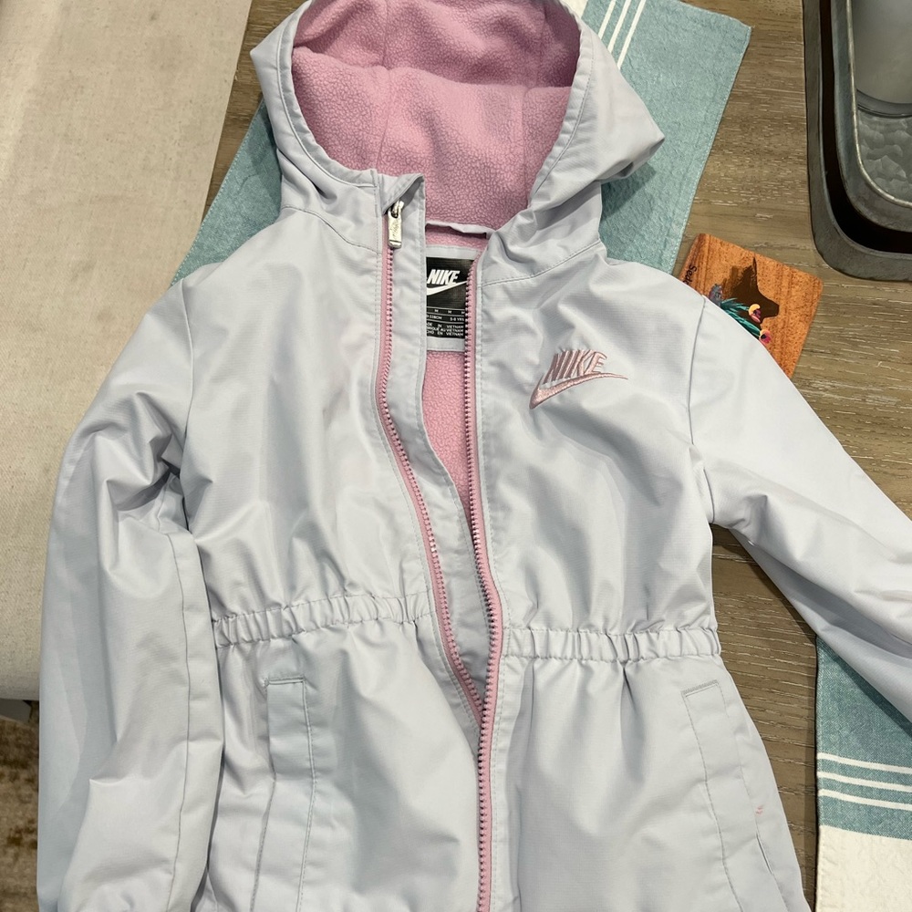 Girls Nike light jacket with fleece lining